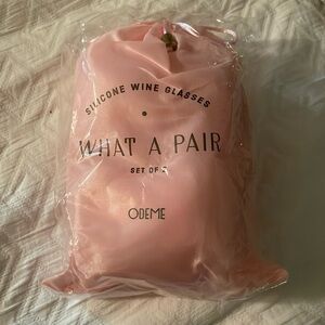 New! Odeme Silicon Wine Tumbler Set (2) in Glass Pink - Always Come Ready for…